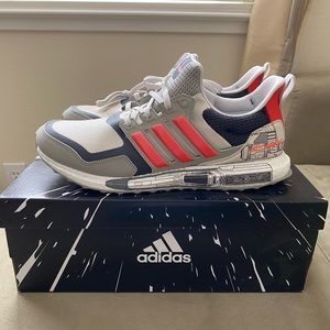 NIB Adidas Star Wars UltraBoost Sneakers Shoes Men Size US 11